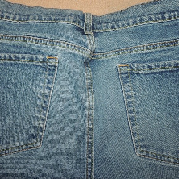 Old Navy - Just Below The Waist - Bootcut - Stretch Distressed Jeans - Picture 4 of 5